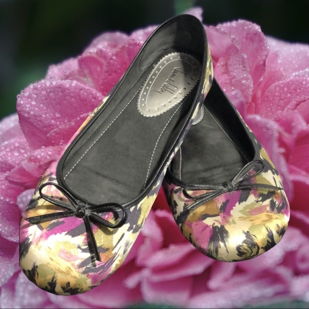 Sam and Libby floral flats